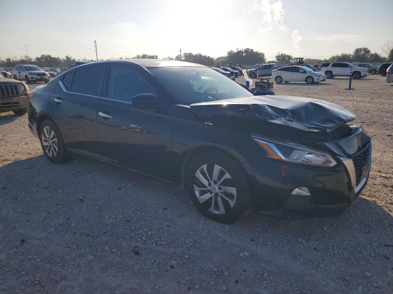2019 Nissan Altima S - zdjęcie 4