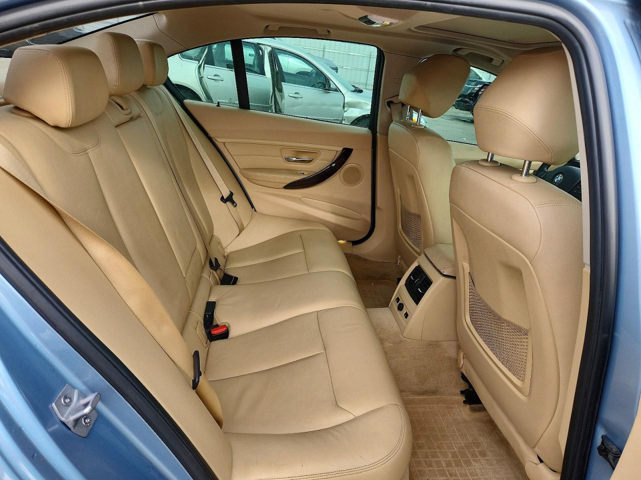 2013 BMW Seria 3 328i - zdjęcie 10
