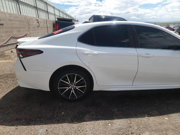 2023 Toyota Camry Se - zdjęcie 13