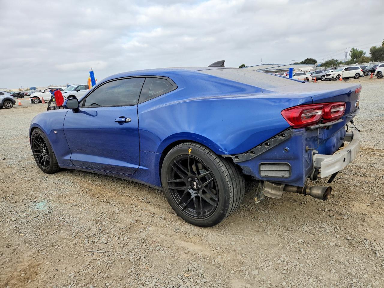2020 Chevrolet Camaro Ls - zdjęcie 2
