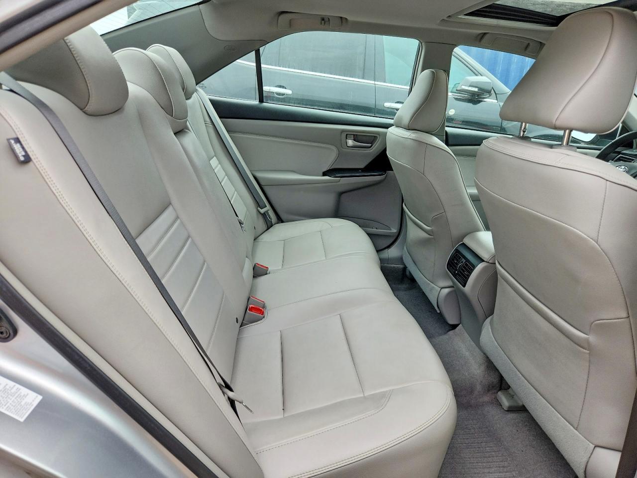 2017 Toyota Camry Xle - zdjęcie 10