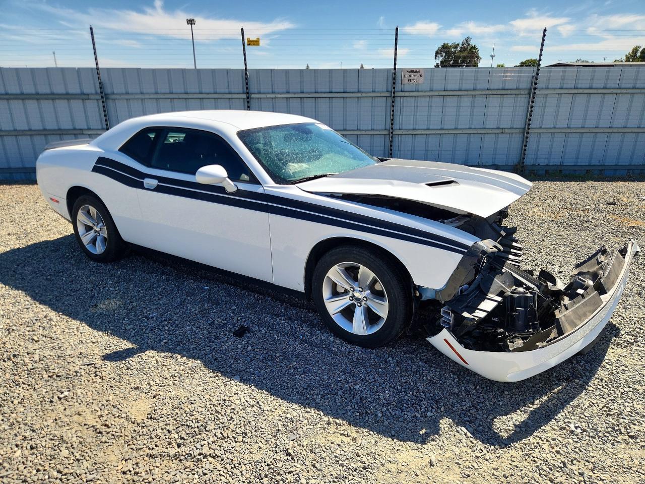 2023 Dodge Challenger Sxt - zdjęcie 4