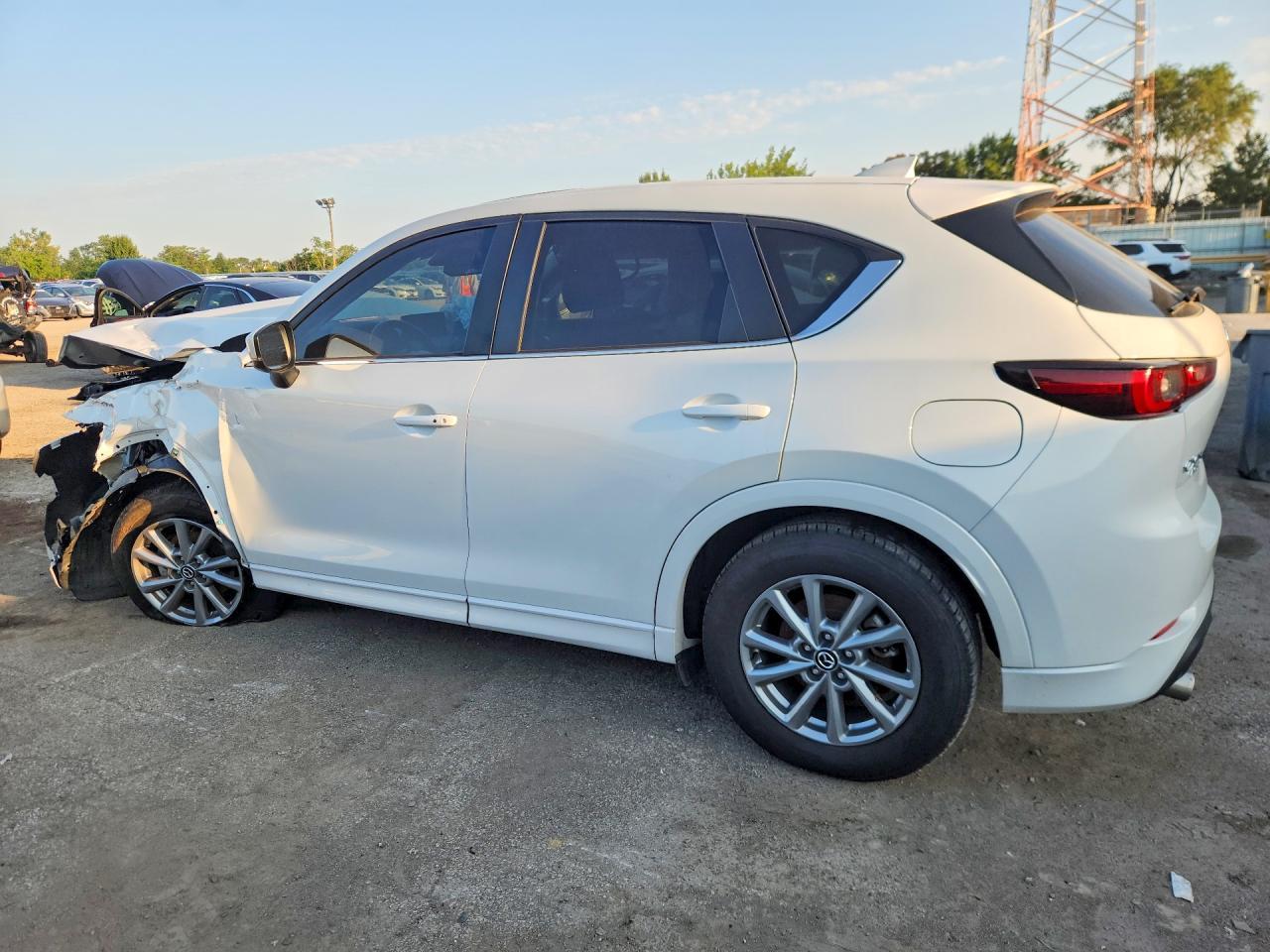 2025 Mazda Cx-5 Preferred - zdjęcie 2