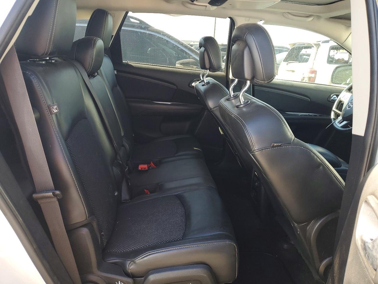 2017 Dodge Journey Crossroad - zdjęcie 11