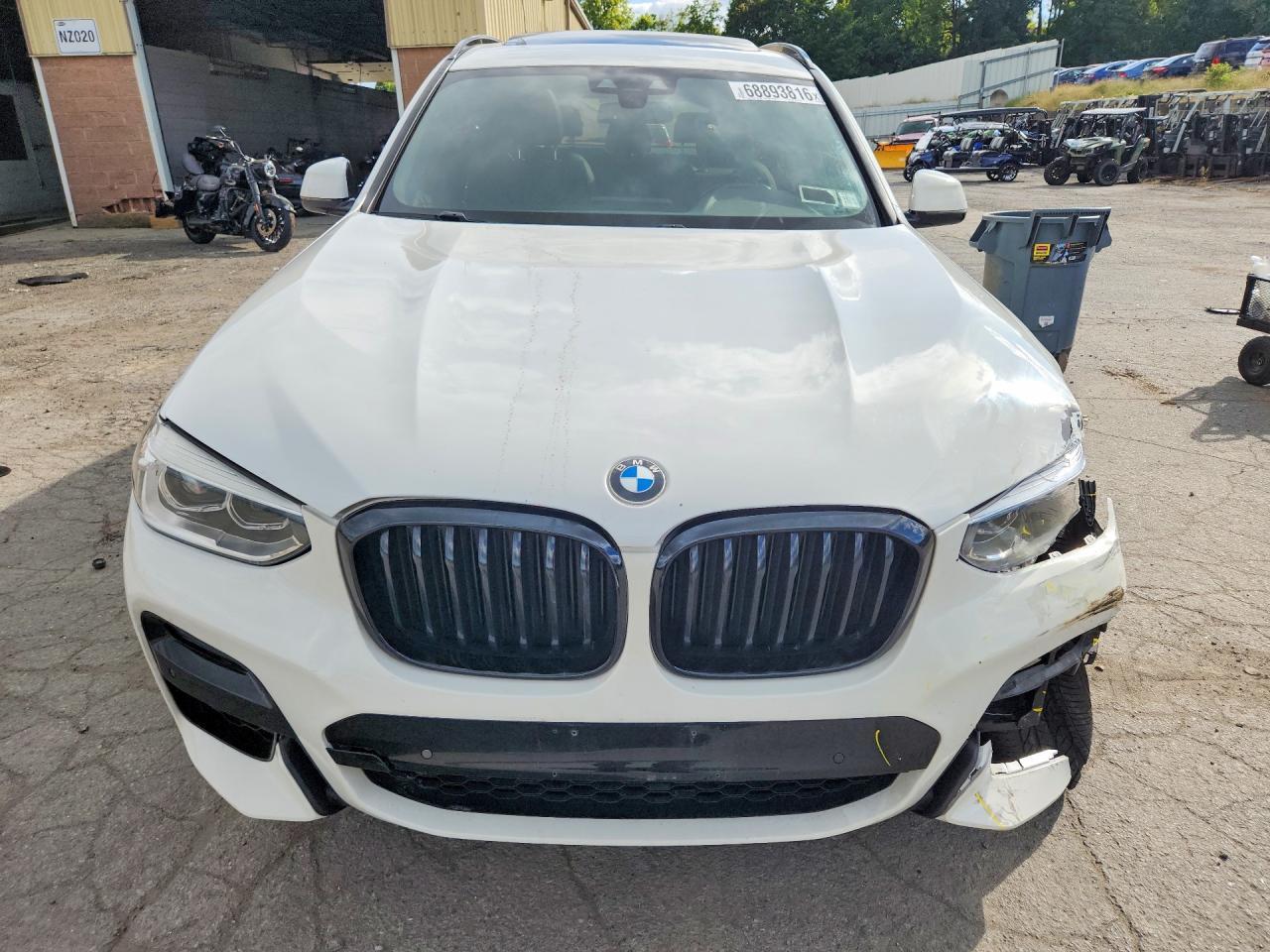 2021 BMW X3 xDrive30I - zdjęcie 5