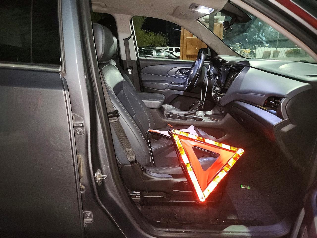2019 Chevrolet Traverse Premier - zdjęcie 13