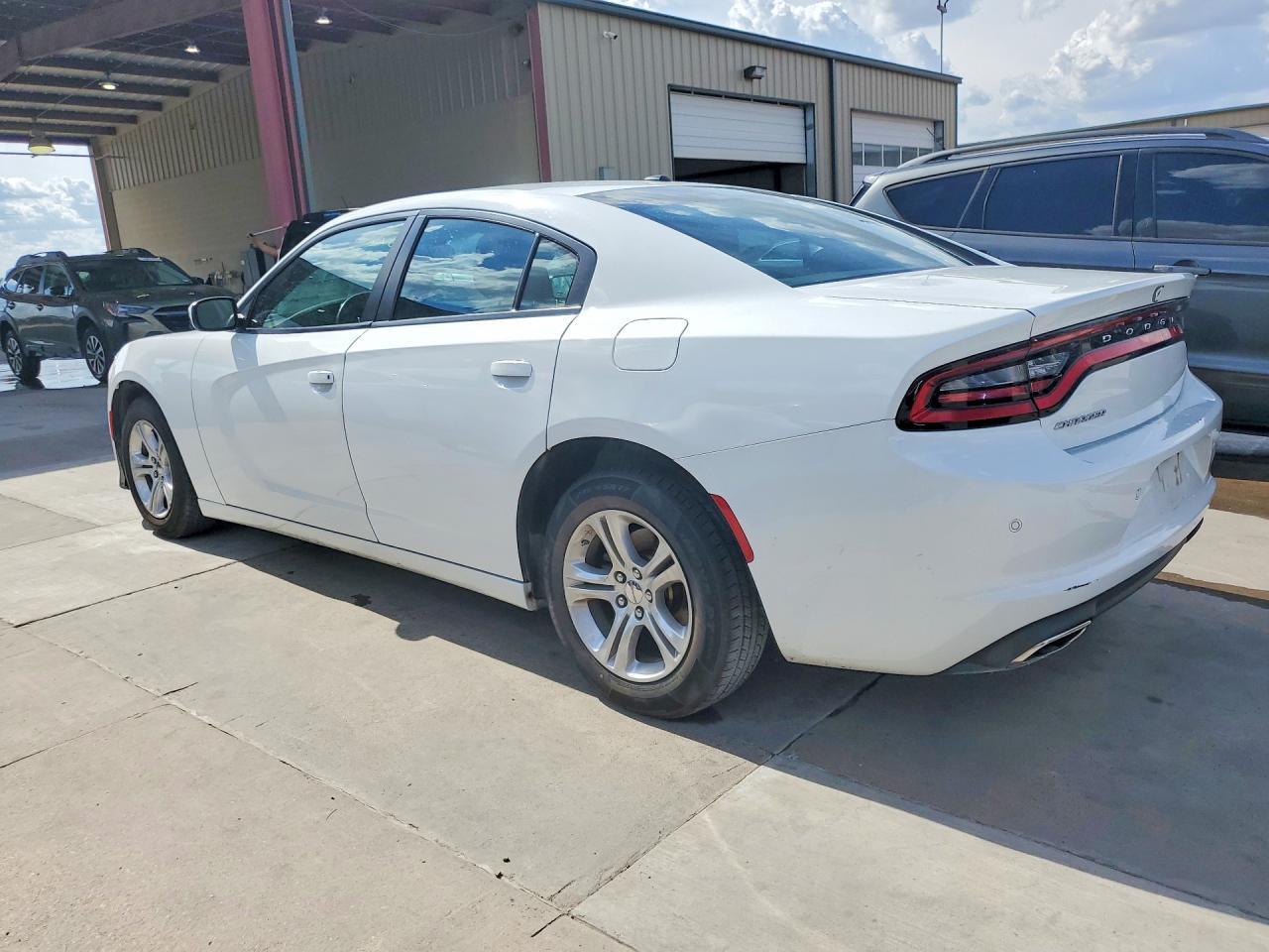 2022 Dodge Charger Sxt - zdjęcie 2