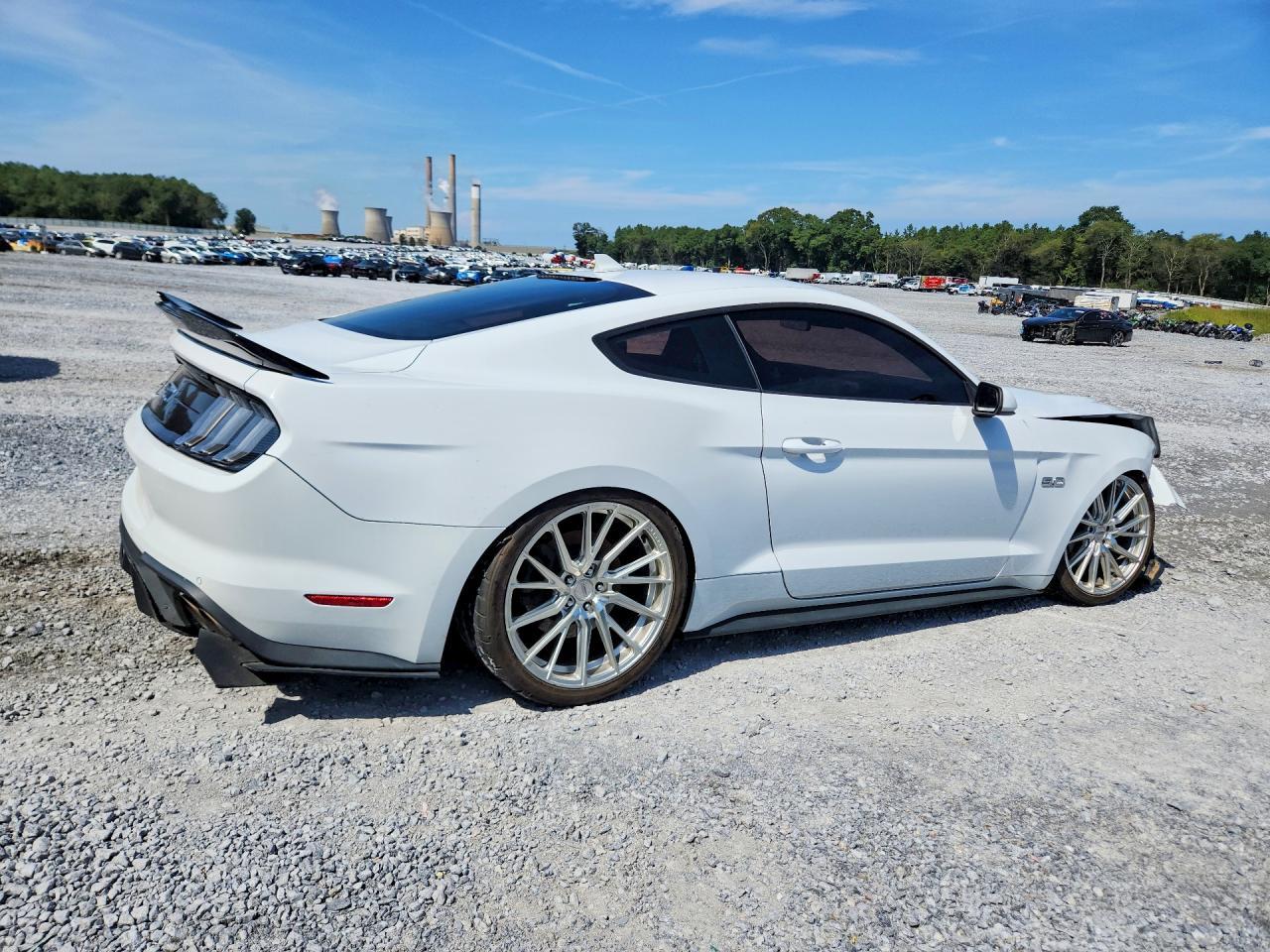 2022 Ford Mustang Gt - zdjęcie 3
