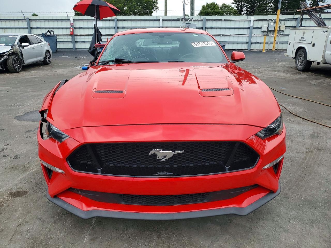 2020 Ford Mustang Gt - zdjęcie 5