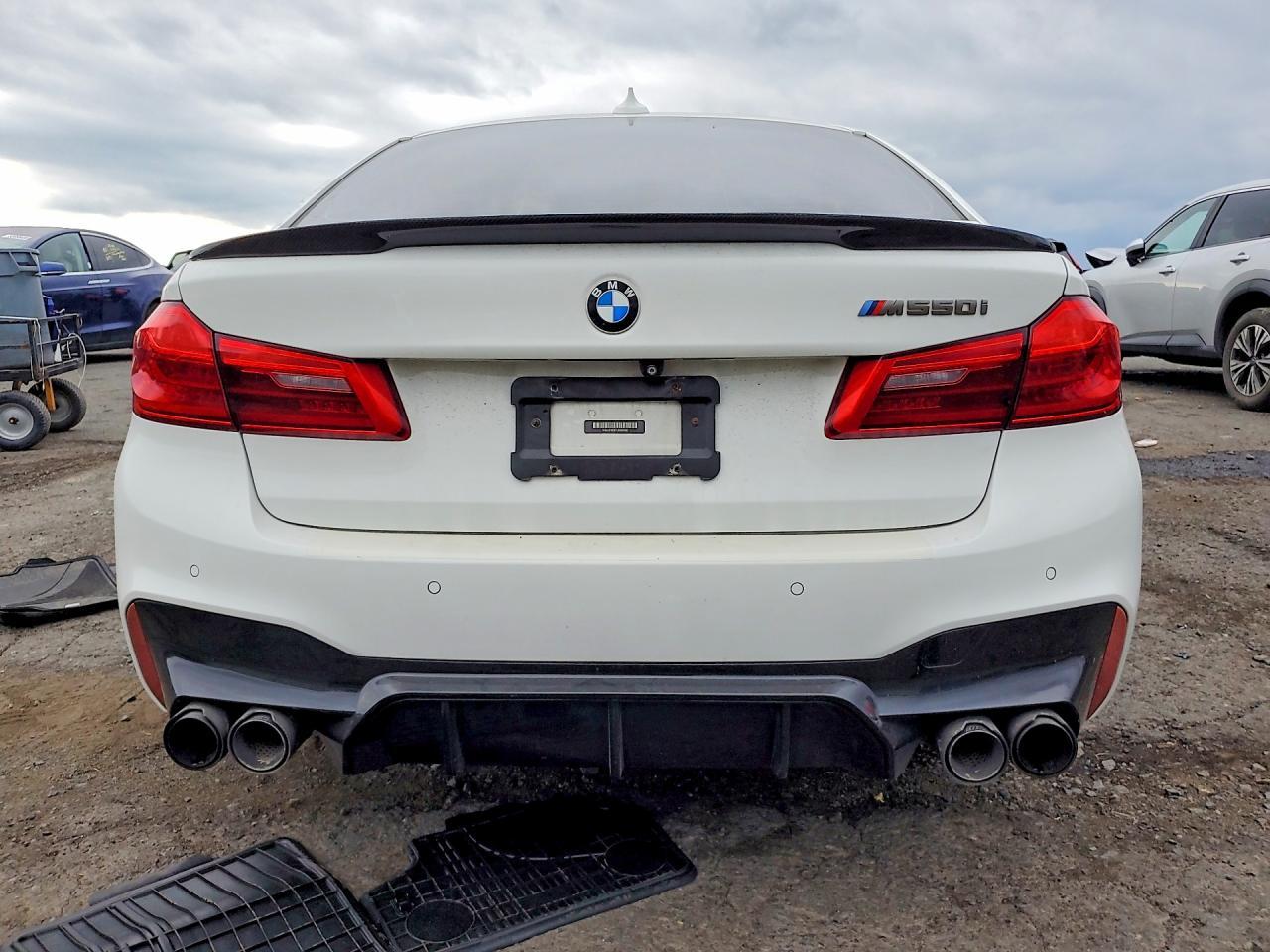 2018 BMW Seria 5 M550i - zdjęcie 6