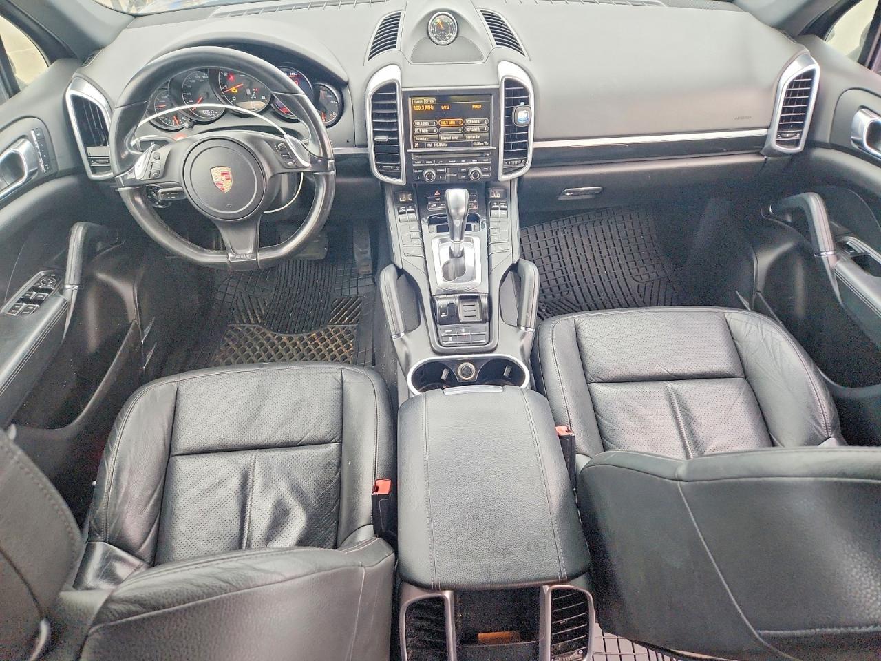 2014 Porsche Cayenne - zdjęcie 8