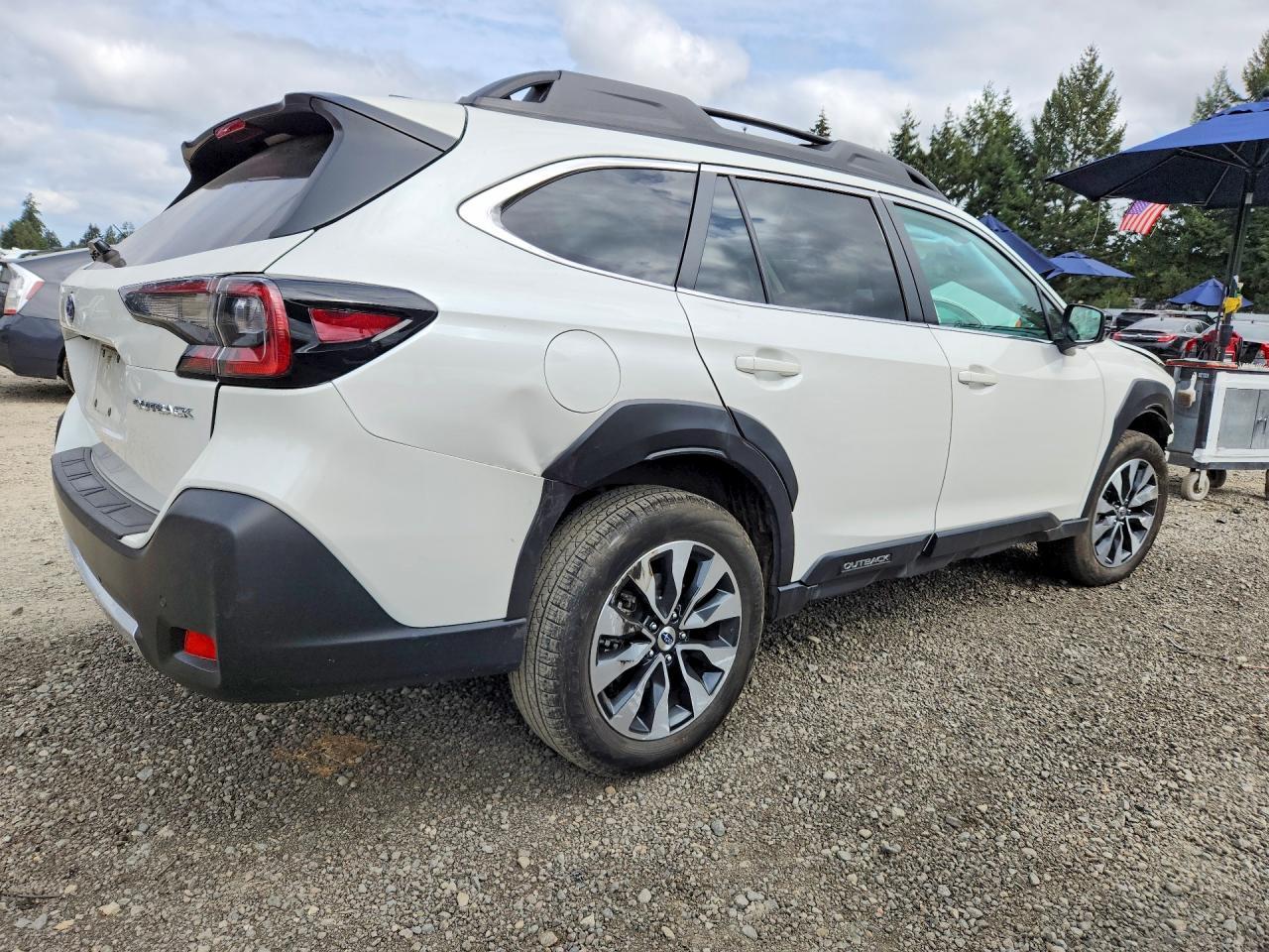 2024 Subaru Outback Limited - zdjęcie 3