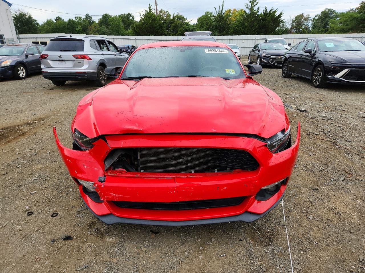2015 Ford Mustang - zdjęcie 5