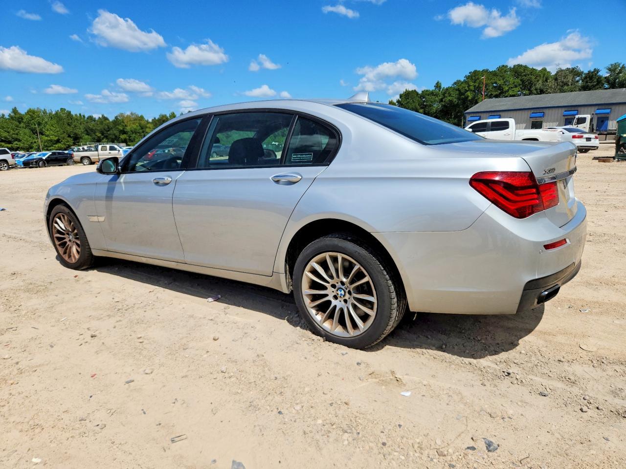 2014 BMW Seria 7 Alpina B7 - zdjęcie 2