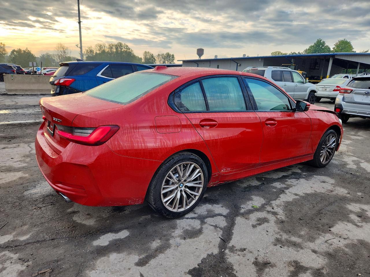 2023 BMW Seria 3 330i - zdjęcie 3