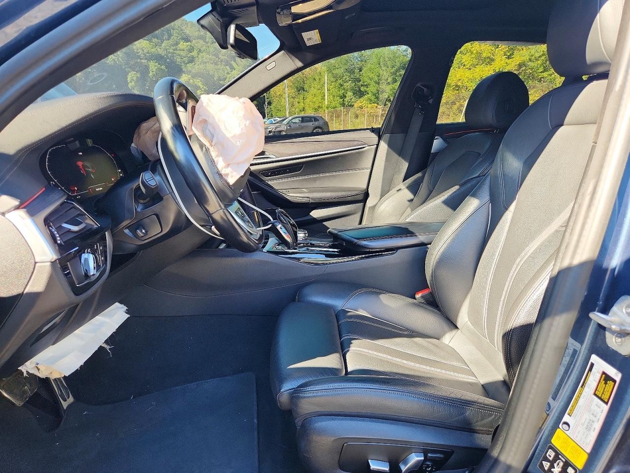 2023 BMW Seria 5 M550i - zdjęcie 7