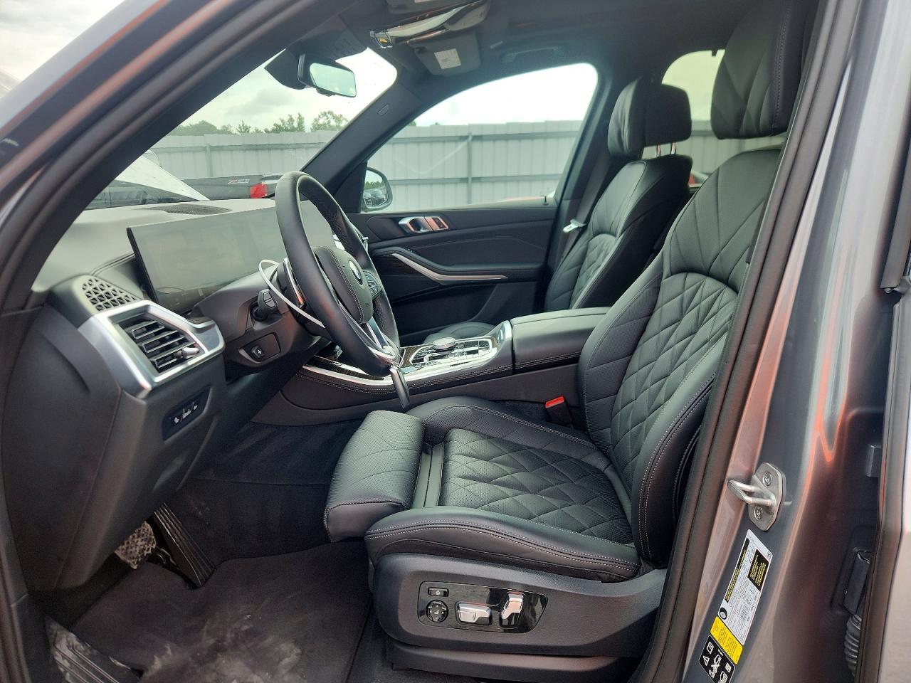 2024 BMW X5 xDrive40I - zdjęcie 7