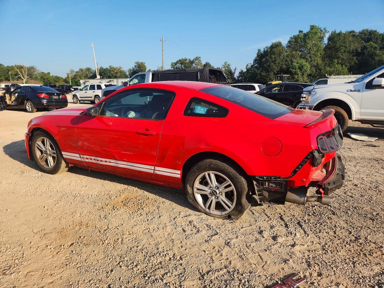 2013 Ford Mustang - zdjęcie 2