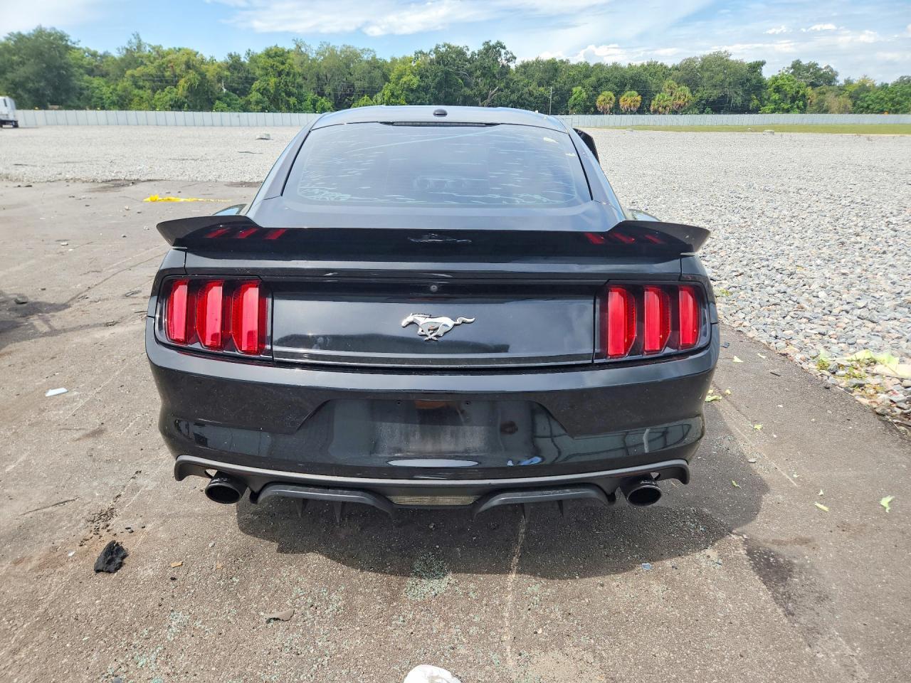 2016 Ford Mustang - zdjęcie 6