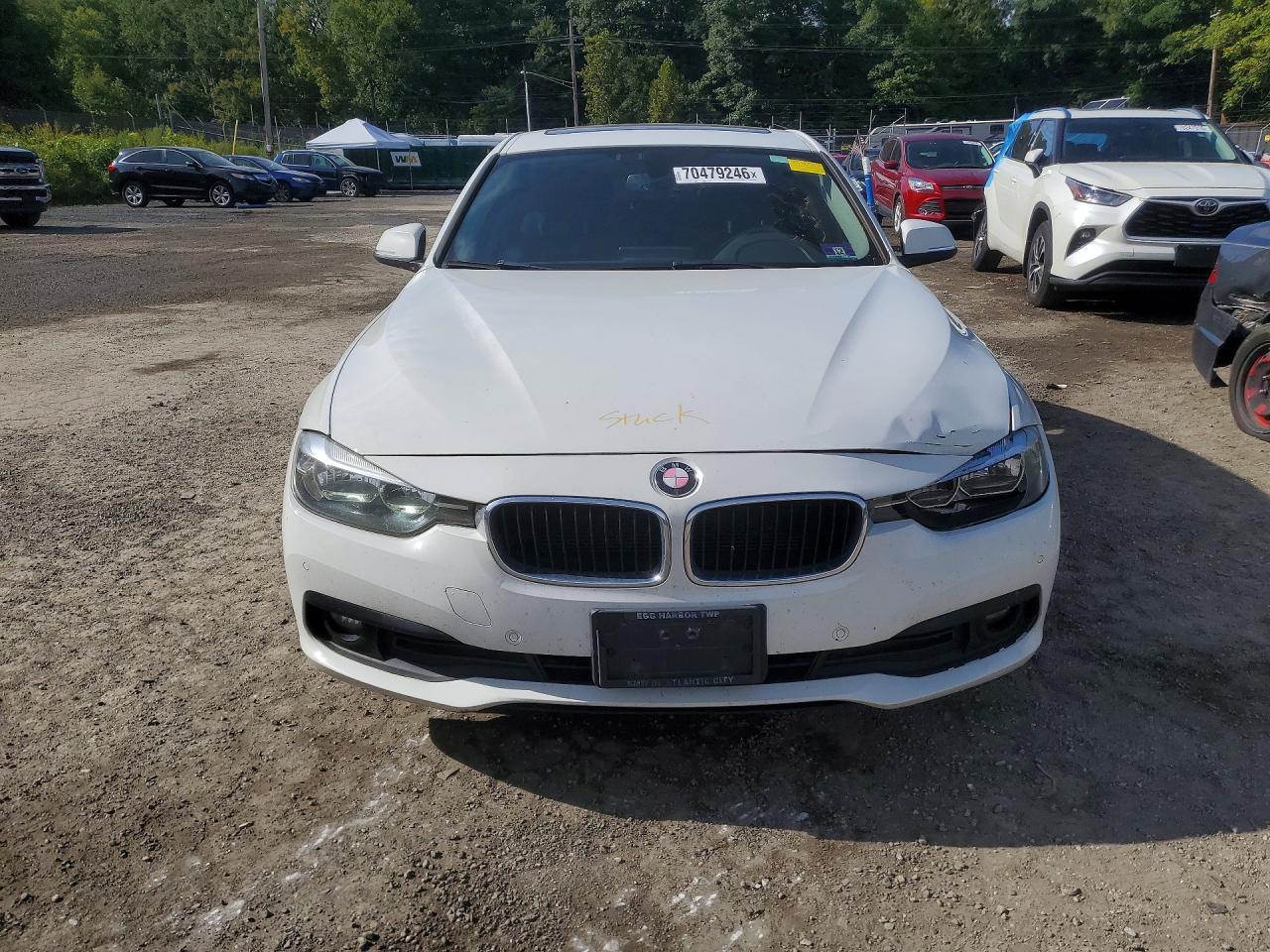 2017 BMW Seria 3 320i - zdjęcie 5