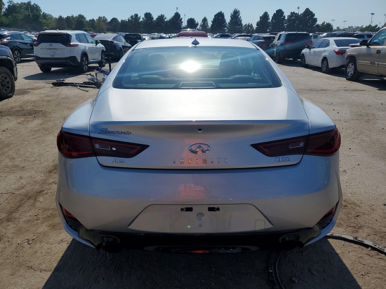 2018 Infiniti Q60 3.0T Luxe - zdjęcie 6