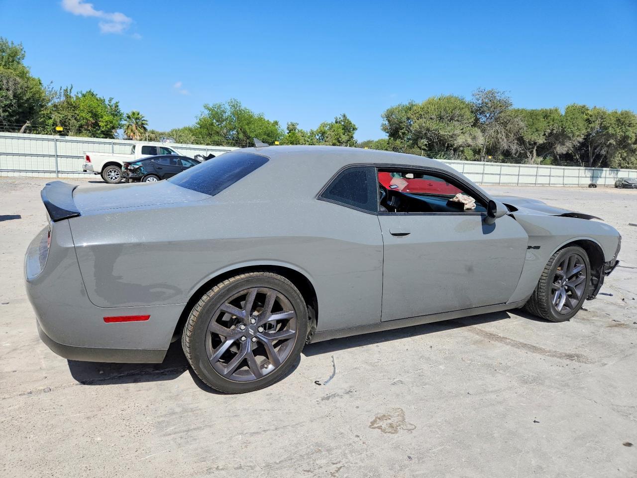 2023 Dodge Challenger R/T - zdjęcie 3
