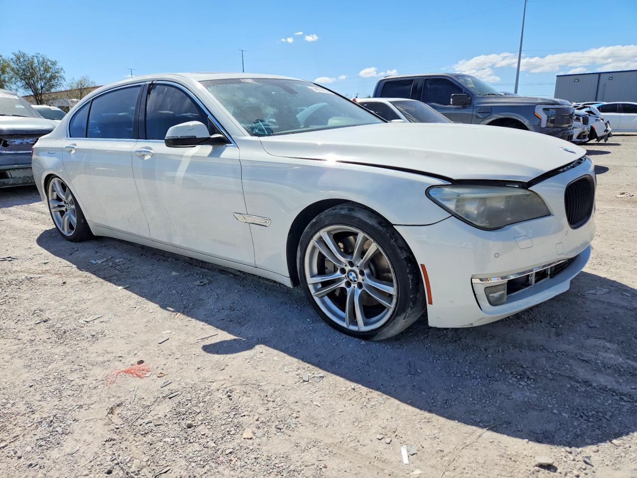 2013 BMW 750 Li - zdjęcie 4