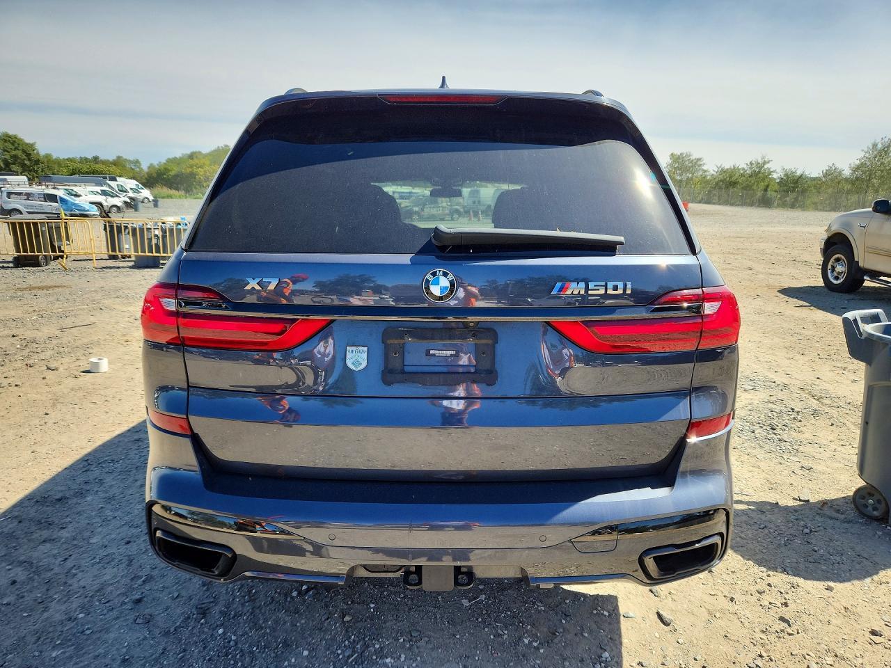 2021 BMW X7 M50I - zdjęcie 6