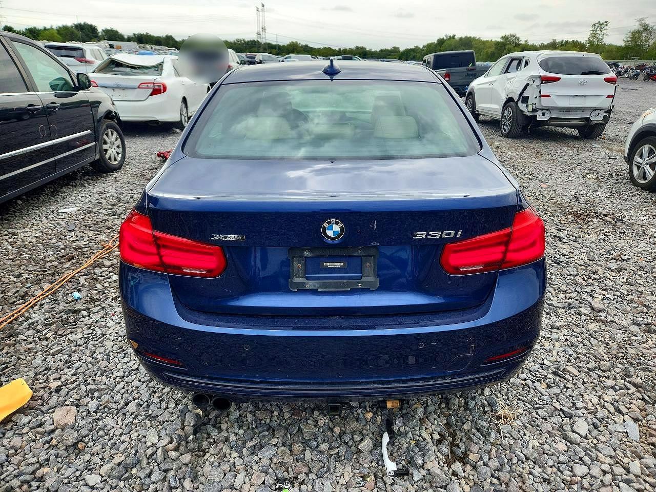 2017 BMW Seria 3 330i - zdjęcie 6