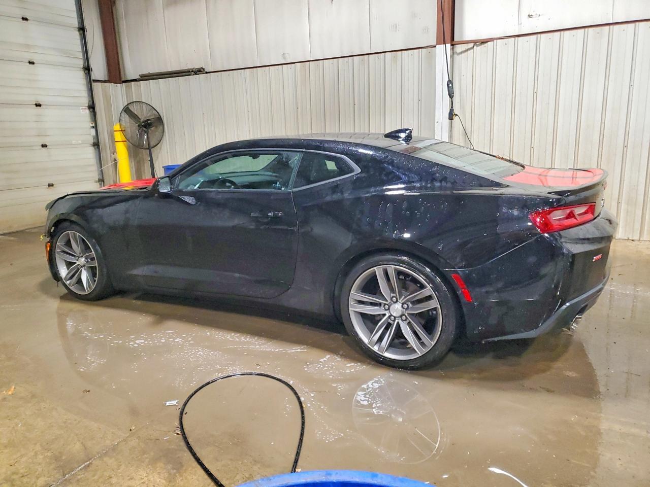 2018 Chevrolet Camaro Lt - zdjęcie 2