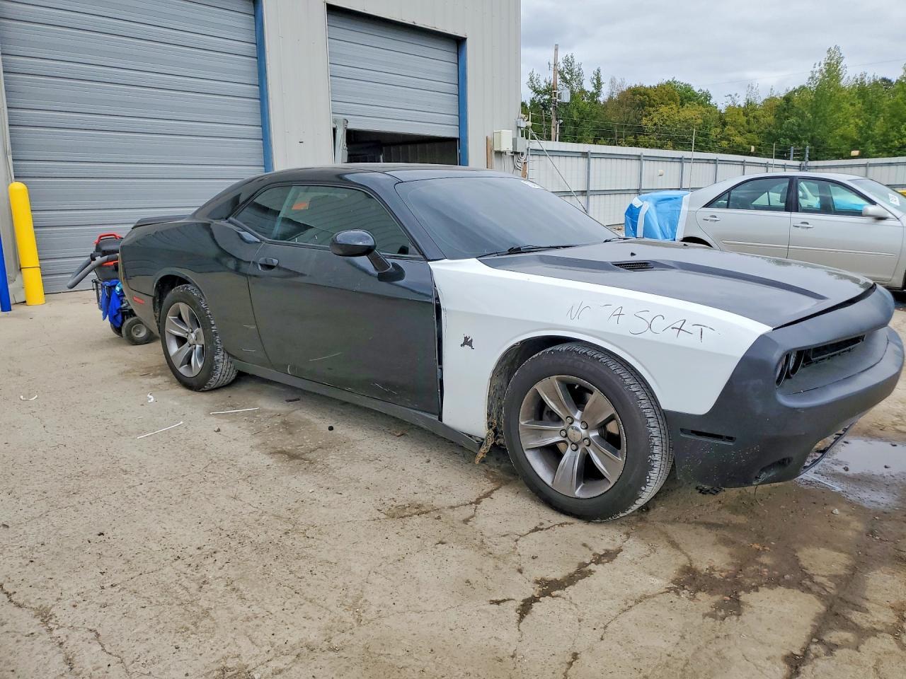 2015 Dodge Challenger Sxt - zdjęcie 4
