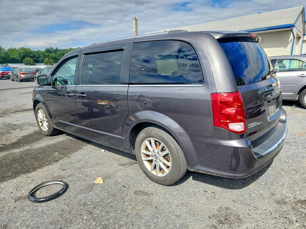 2019 Dodge Grand Caravan Sxt - zdjęcie 2