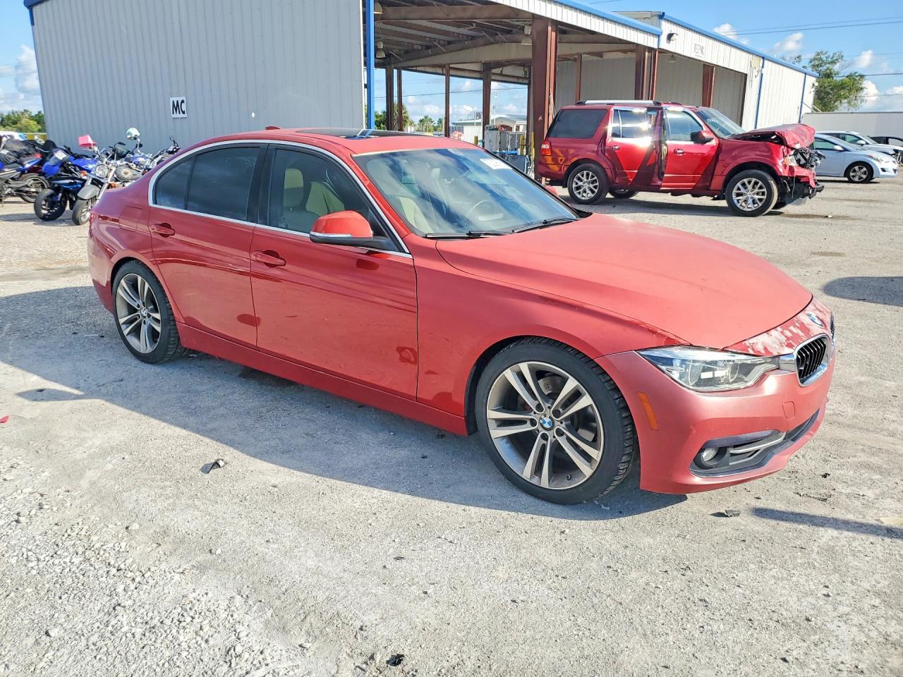 2018 BMW 330 I - zdjęcie 4