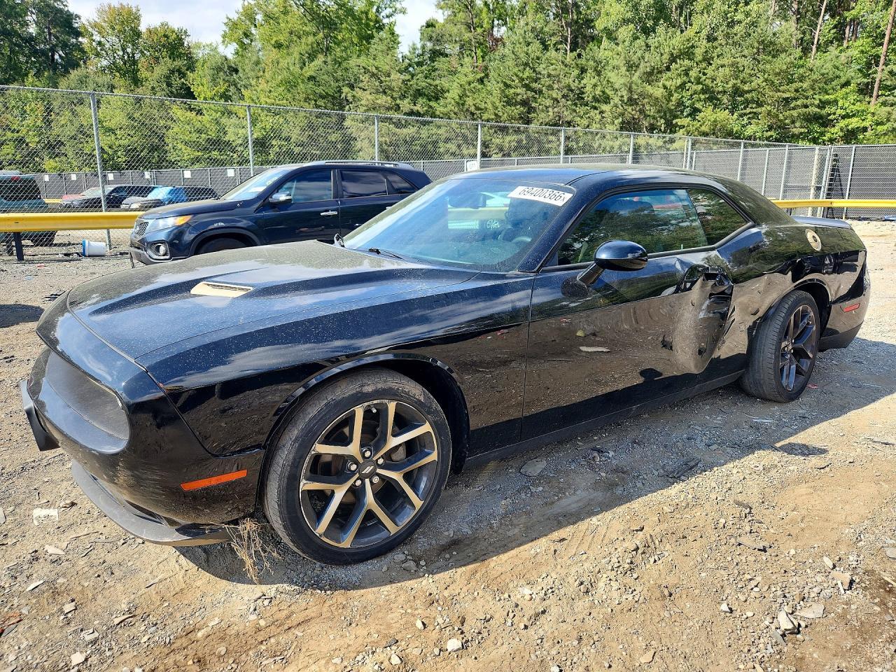 2022 Dodge Challenger Sxt - zdjęcie główne