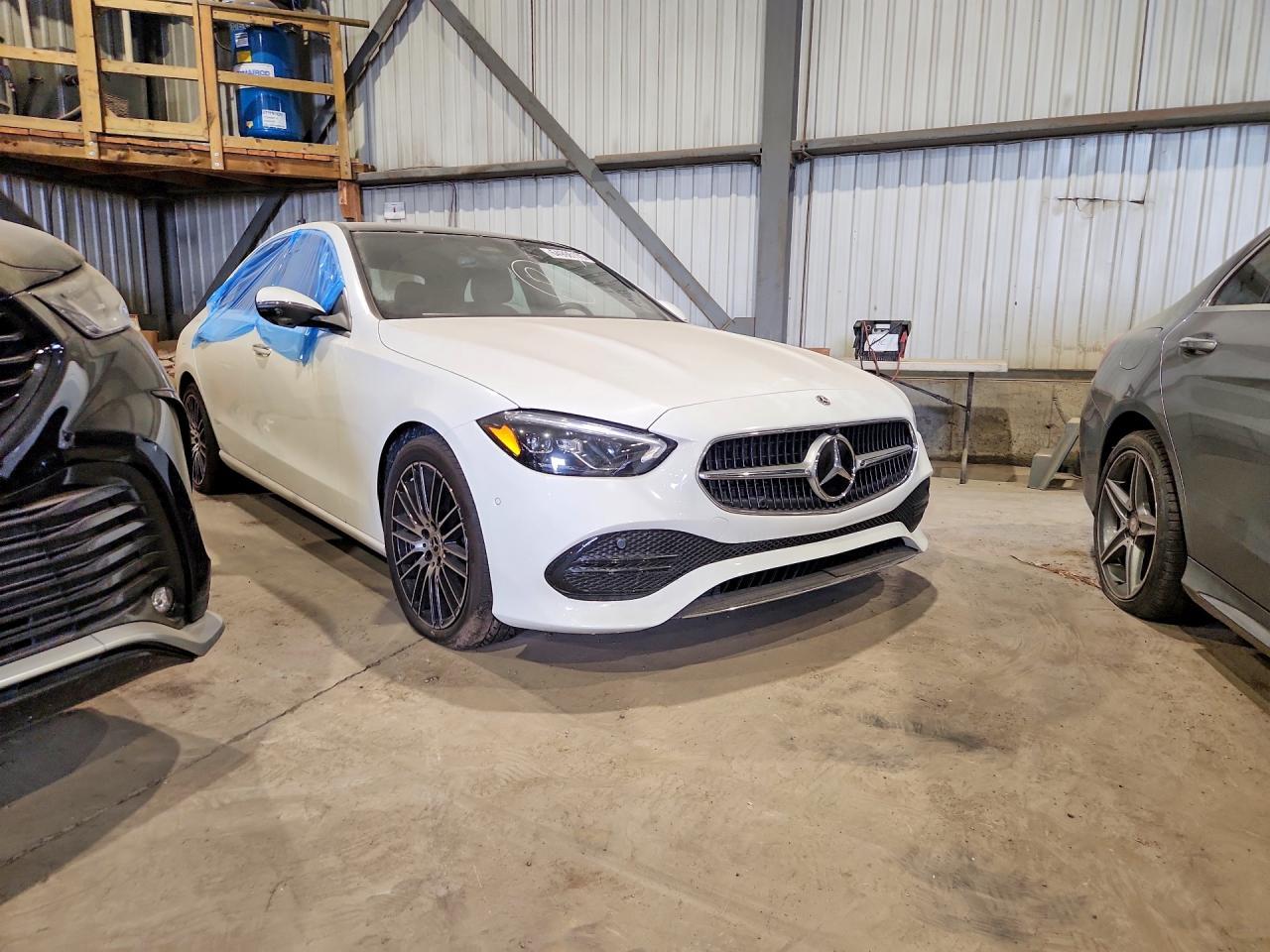 2024 Mercedes-Benz C 300 4Matic - zdjęcie 4