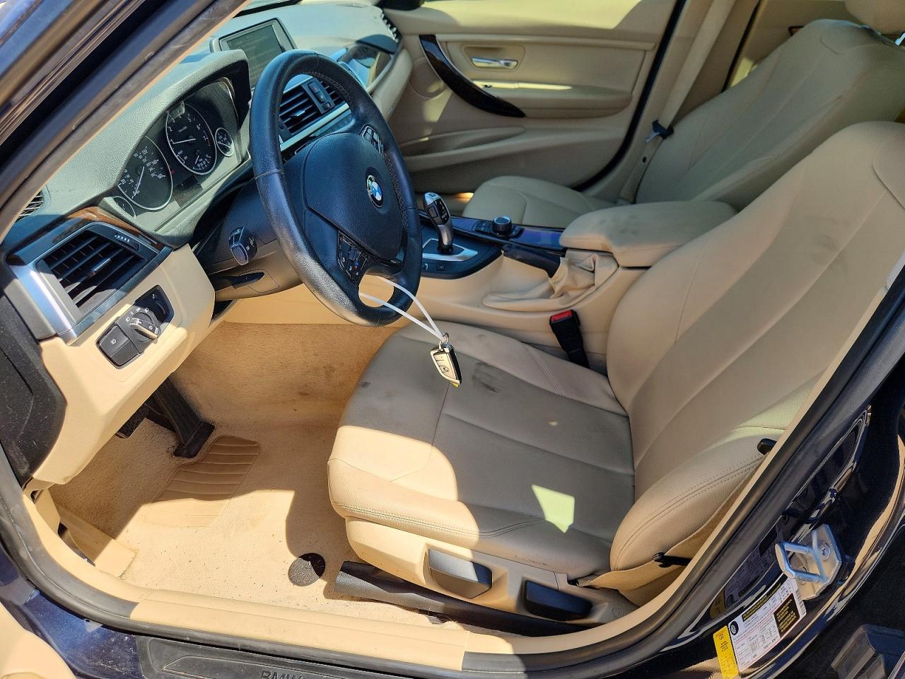 2016 BMW 320 I - zdjęcie 7