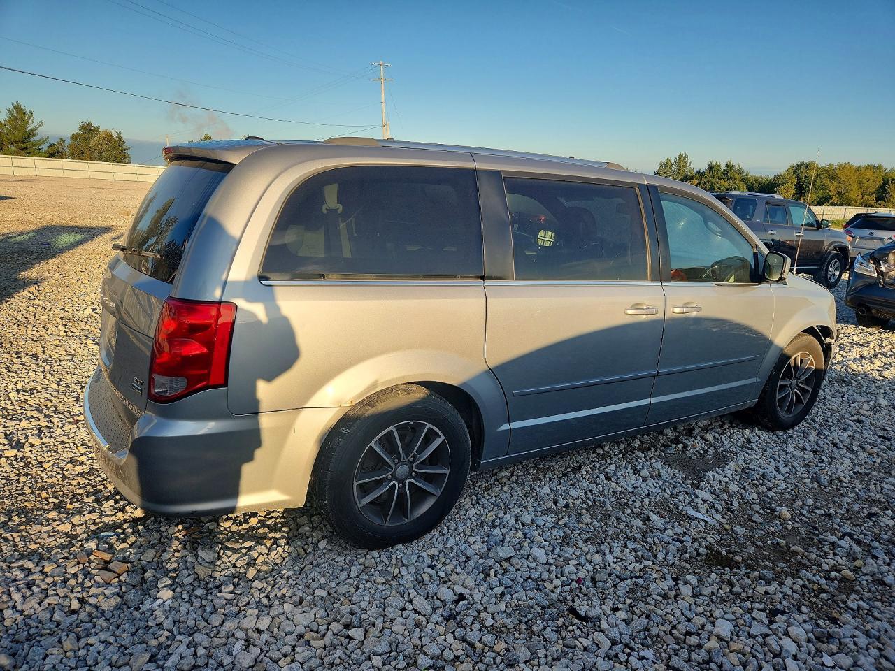2017 Dodge Grand Caravan Sxt - zdjęcie 3