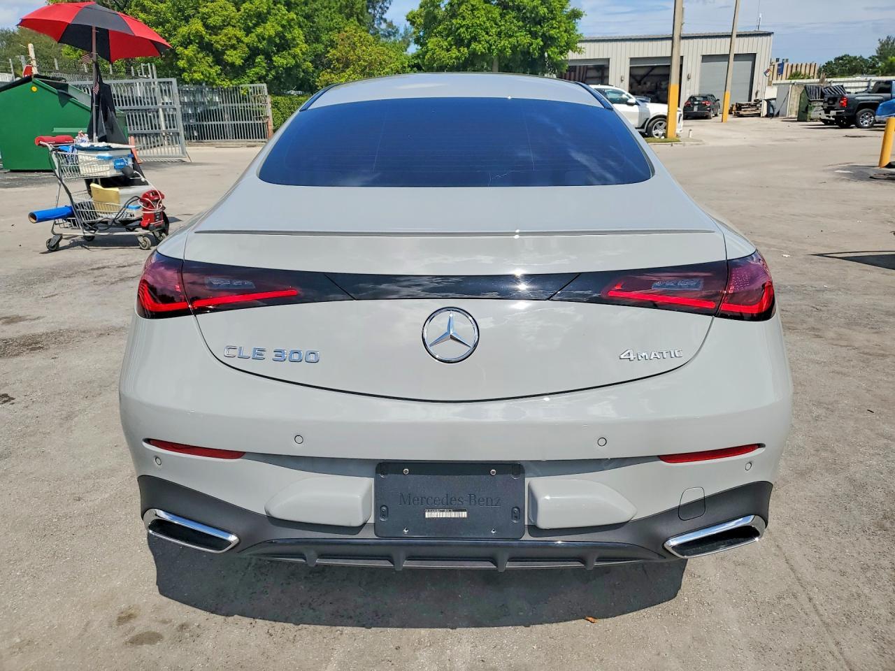 2026 Mercedes-Benz Cle 300 4Matic - zdjęcie 6