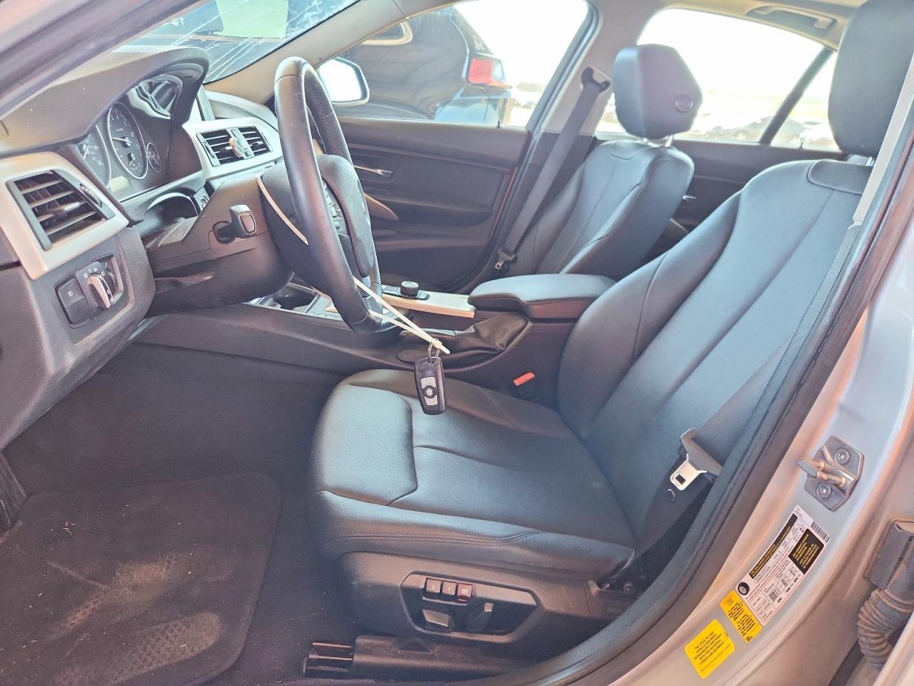 2015 BMW 320 I - zdjęcie 7