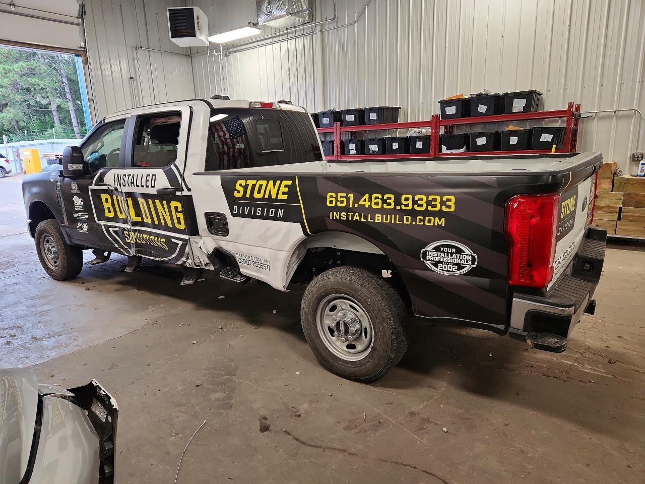 2024 Ford F250 Super Duty - zdjęcie 2