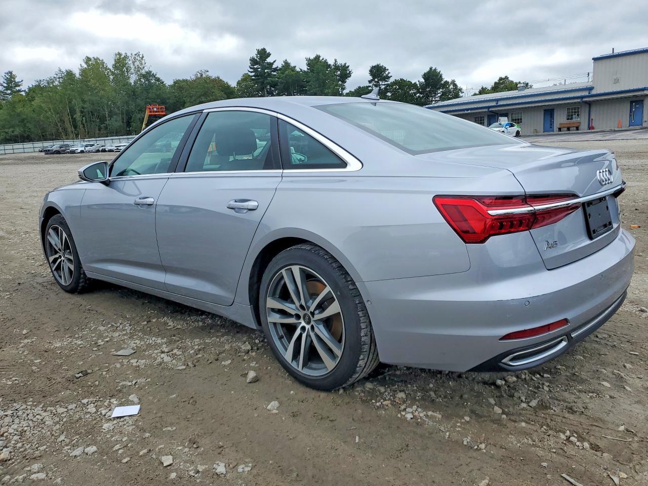 2021 Audi A6 Premium - zdjęcie 2