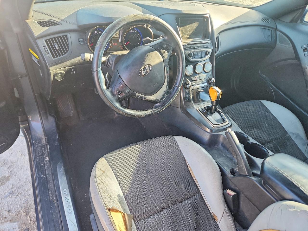 2013 Hyundai Genesis Coupe 2.0T Premium - zdjęcie 8
