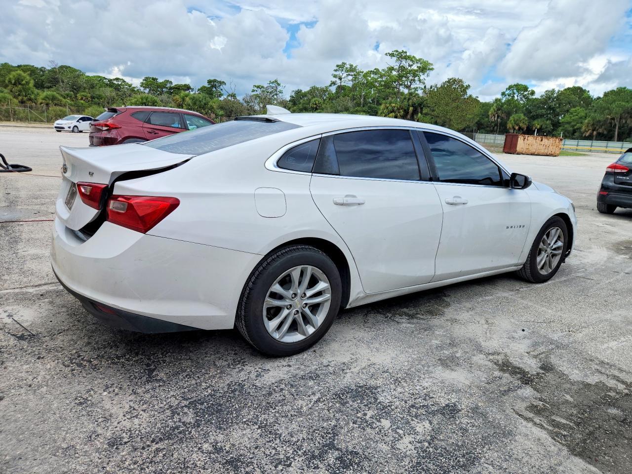 2018 Chevrolet Malibu Lt - zdjęcie 3