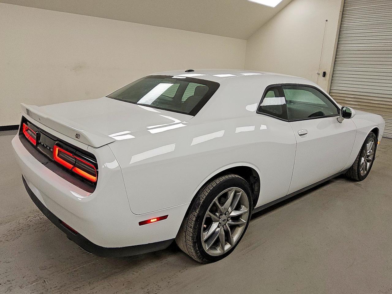 2022 Dodge Challenger Gt - zdjęcie 3