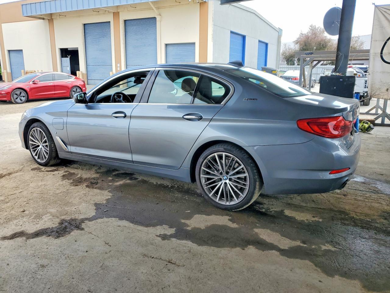 2018 BMW Seria 5 530e - zdjęcie 2