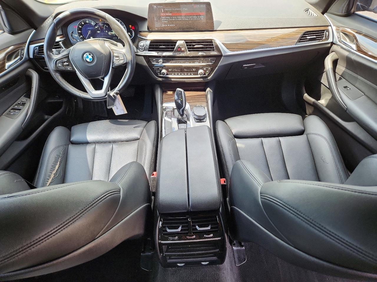 2019 BMW 530 I - zdjęcie 8