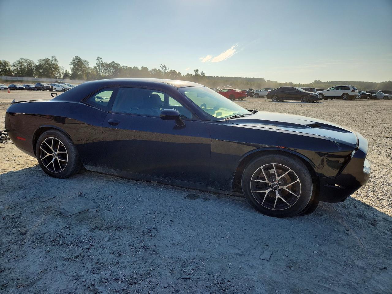2015 Dodge Challenger Sxt - zdjęcie 4