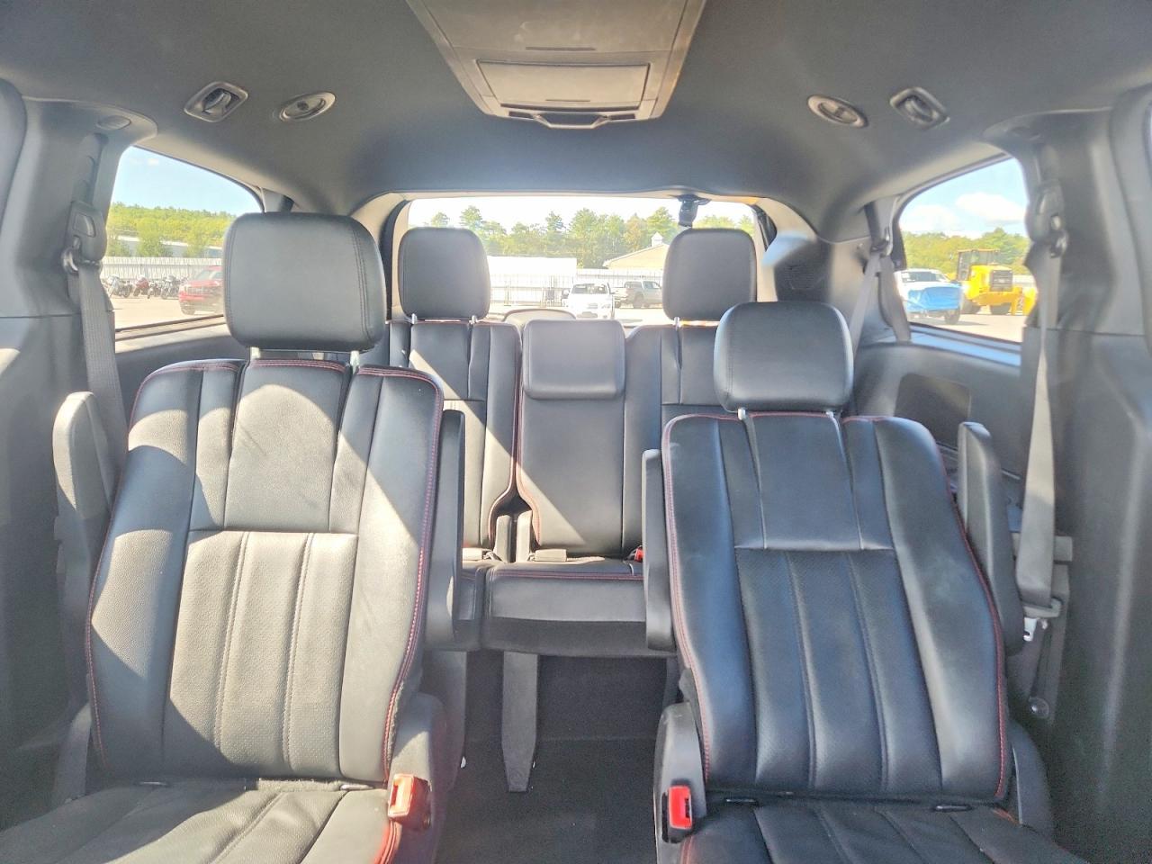 2019 Dodge Grand Caravan Gt - zdjęcie 10