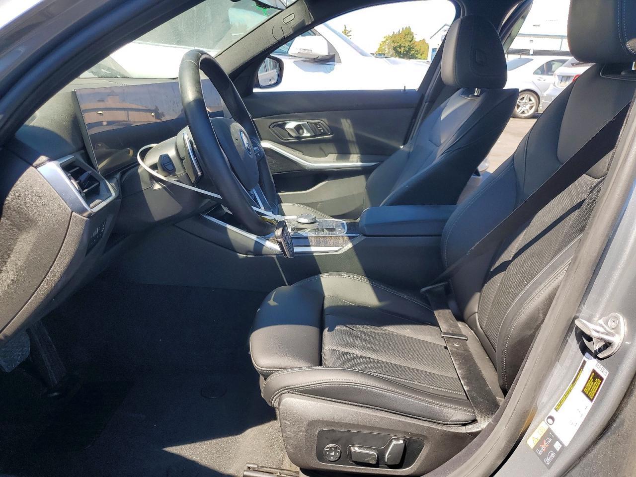 2024 BMW 330E - zdjęcie 7
