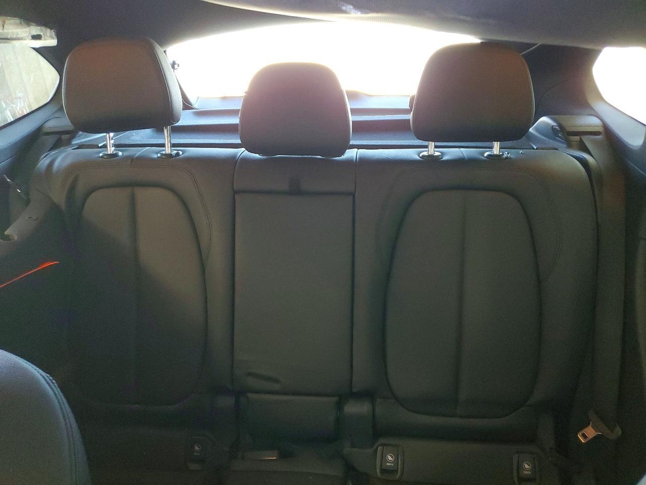 2016 BMW X1 xDrive28I - zdjęcie 10